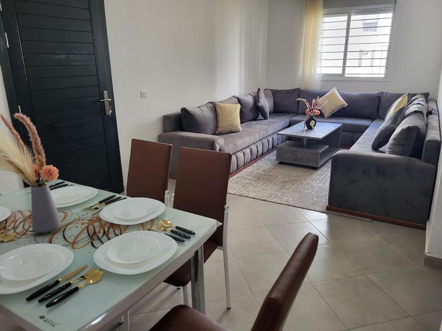 Cozy Apartment Sea And Airport Tanger Exterior foto